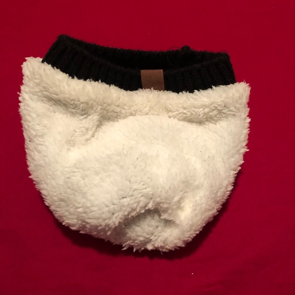 Infant hat - Picture 2 of 2